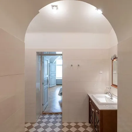 Apartament Housing 2 Bdr 2 Bathroom With Sauna At Carl Engel Luxury House *
